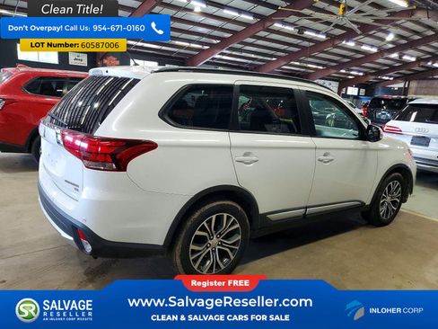Used 2016 Mitsubishi Outlander SEL AWD/4WD image 4