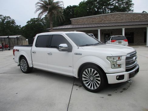 Used 2016 Ford F150 Platinum w/ Equipment Group 701A Luxury AWD/4WD image 17