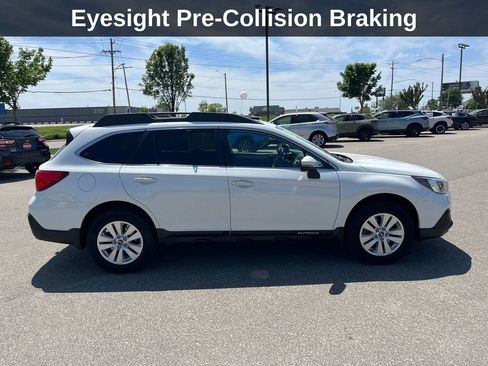 Used 2019 Subaru Outback 2.5i Premium AWD/4WD image 8
