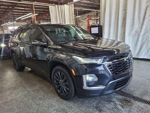Used 2022 Chevrolet Traverse RS FWD image 4