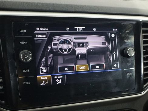 Used 2022 Volkswagen Atlas Cross Sport SE AWD/4WD image 36