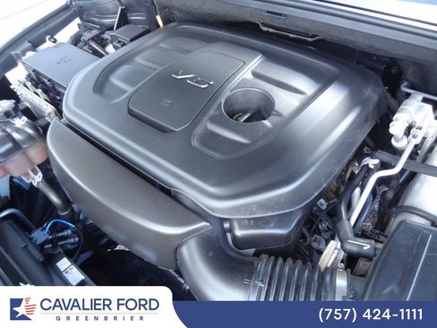 Used 2019 Jeep Grand Cherokee Laredo RWD image 33