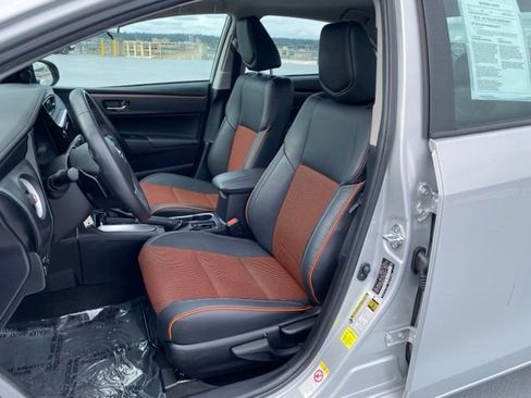 Used 2018 Toyota Corolla SE w/ Carpet Mat Package (TMS) FWD image 13