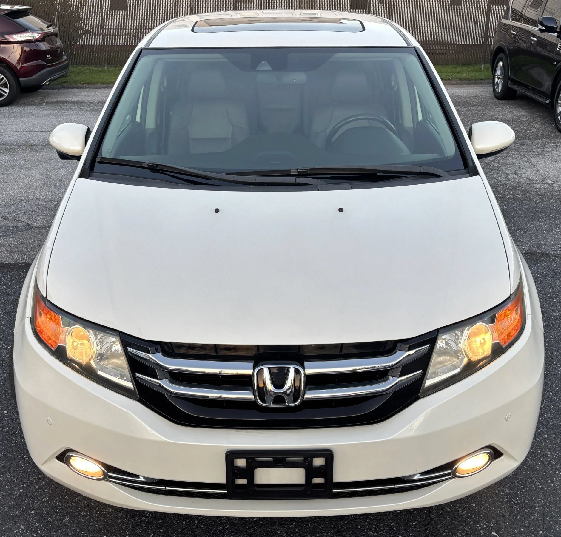 Used 2015 Honda Odyssey Touring image 2