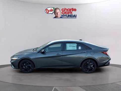 New 2026 Hyundai Elantra Sport image 2