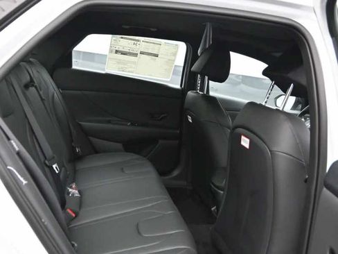 New 2026 Hyundai Elantra SEL Sport FWD image 12