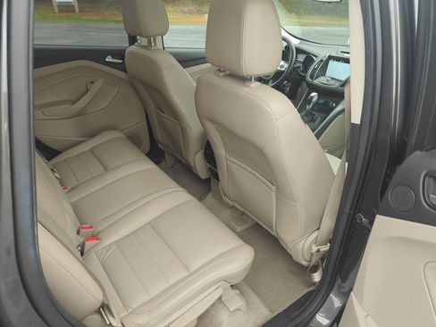 Used 2016 Ford Escape SE w/ SE Leather Comfort Package AWD/4WD image 15