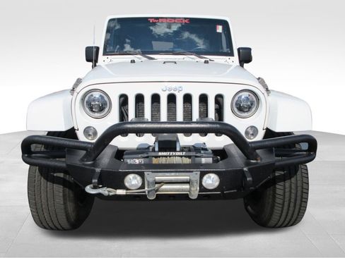Used 2014 Jeep Wrangler Unlimited Sahara w/ Dual Top Group AWD/4WD image 8