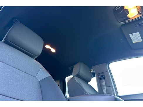 Used 2026 Chevrolet Colorado W/T w/ WT Custom Package RWD image 17