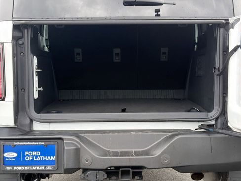 Used 2024 Ford Bronco Wildtrak image 35