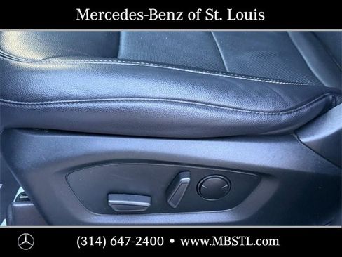 Used 2022 Ford Explorer Limited w/ Equipment Group 301A image 19