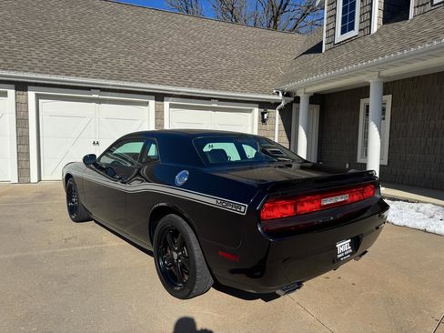 Used 2010 Dodge Challenger R/T w/ Mopar 10 Pkg image 4