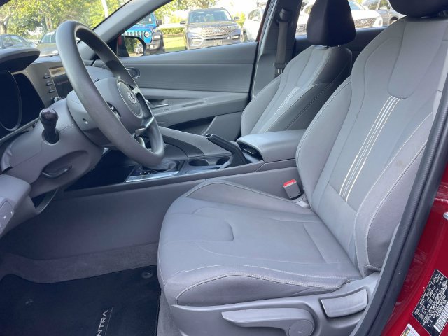 Certified 2023 Hyundai Elantra SEL FWD image 15