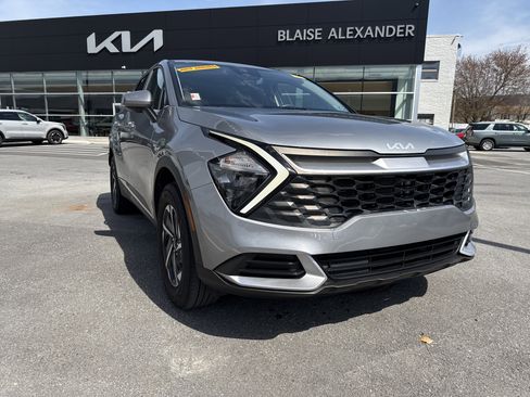 Certified 2023 Kia Sportage LX image 1