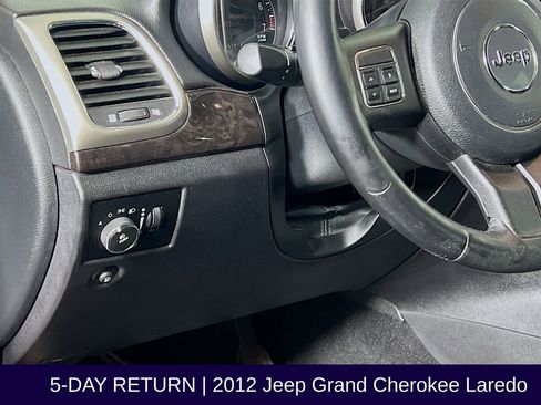 Used 2012 Jeep Grand Cherokee Laredo w/ Laredo E Group image 12
