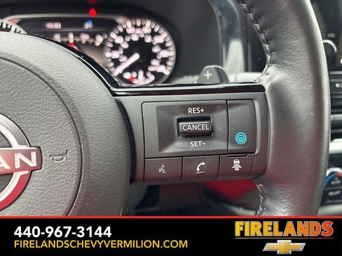 Used 2024 Nissan Pathfinder SL image 15