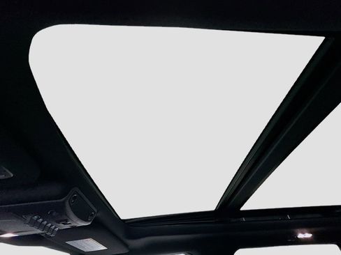 Used 2022 Ford F350 Platinum image 11