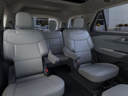 New 2026 Ford Explorer Active w/ Active Comfort Package image 11