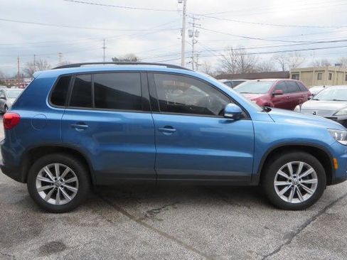 Used 2018 Volkswagen Tiguan Limited w/ Premium Package image 10