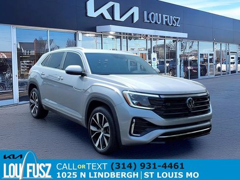 Used 2024 Volkswagen Atlas Cross Sport SEL Premium R-Line AWD/4WD image 1