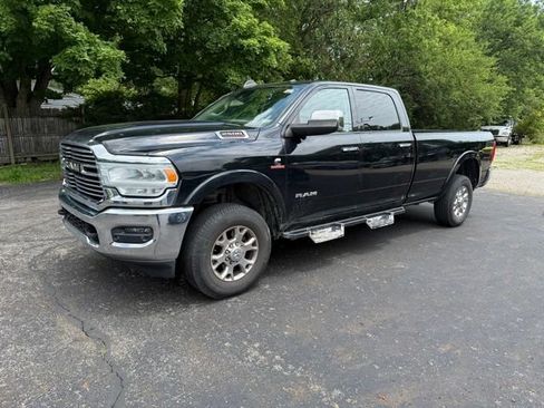Used 2019 RAM 2500 Laramie AWD/4WD image 1