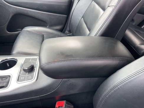 Used 2020 Jeep Grand Cherokee Limited image 13