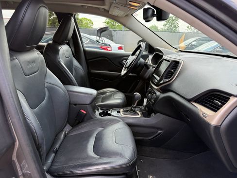 Used 2016 Jeep Cherokee Limited AWD/4WD image 18