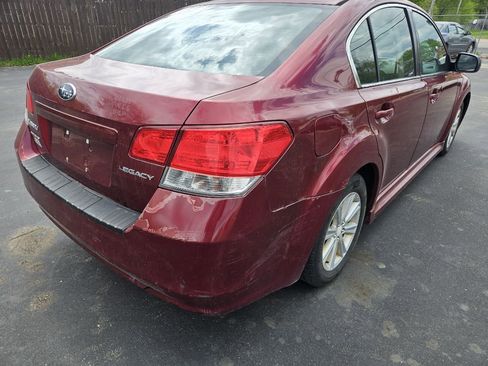 Used 2010 Subaru Legacy 2.5i Premium AWD/4WD image 9