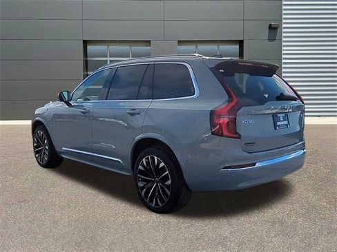 New 2026 Volvo XC90 B6 Plus w/ Protection Package Premier image 5