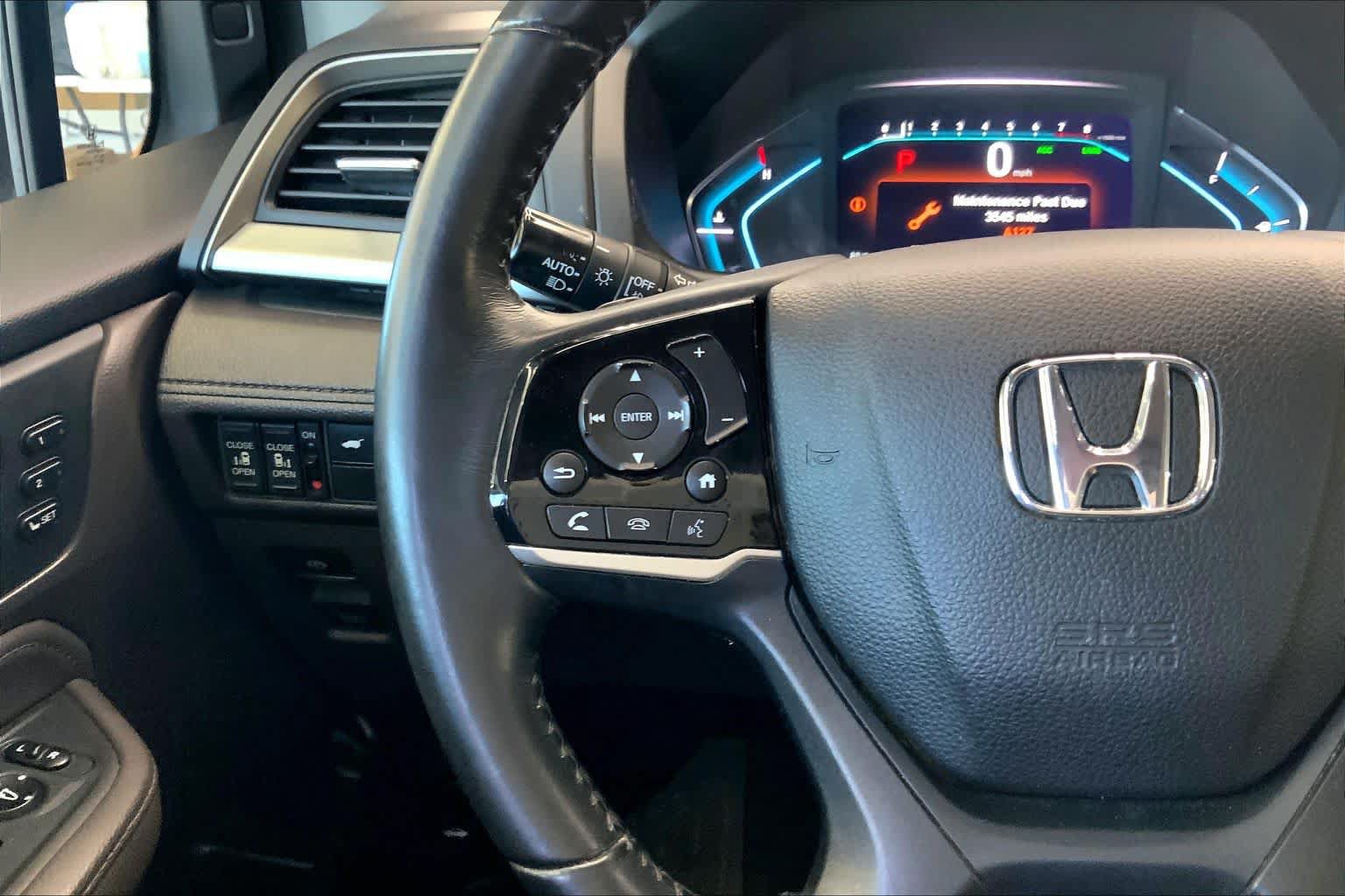 Used 2018 Honda Odyssey Touring image 24