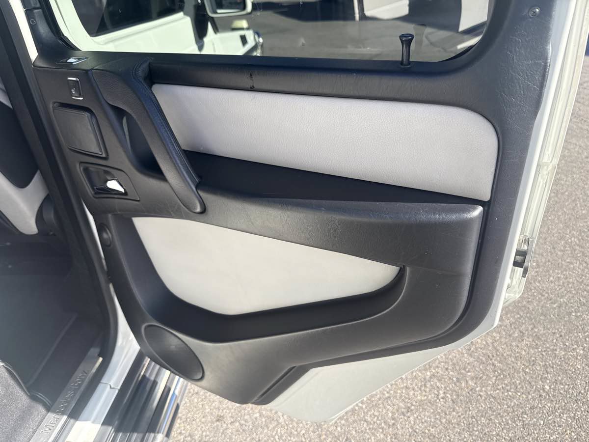 Used 2013 Mercedes-Benz G 550 image 18
