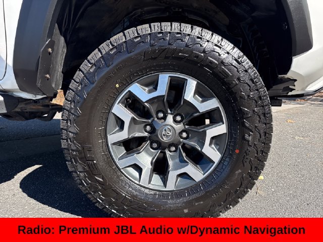 Used 2023 Toyota Tacoma TRD Off-Road w/ Technology Package AWD/4WD image 13