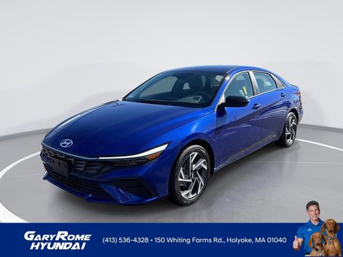 Certified 2025 Hyundai Elantra Sport image 1