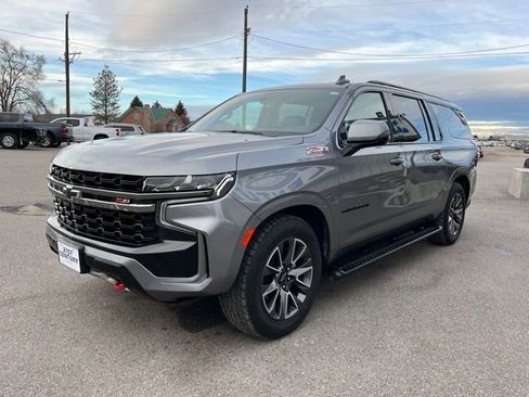 Used 2022 Chevrolet Suburban Z71 w/ Off-Road Capability Package image 6