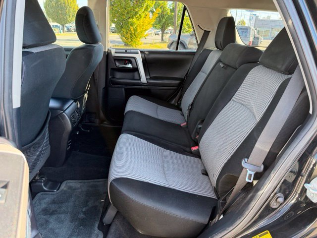 Used 2014 Toyota 4Runner SR5 AWD/4WD image 10