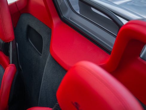 Used 2016 Porsche Boxster Spyder image 25