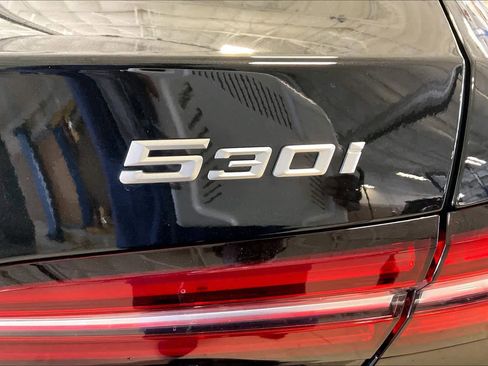 Used 2025 BMW 530i image 9