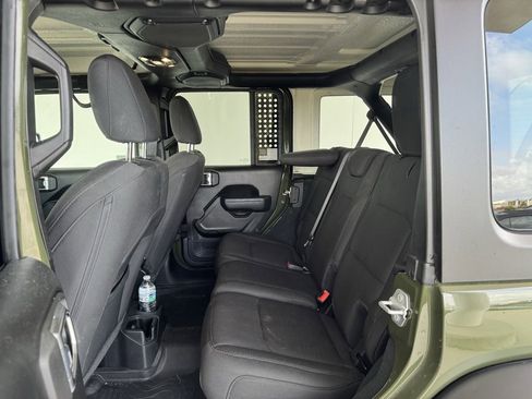 Used 2022 Jeep Wrangler Unlimited Sport image 12