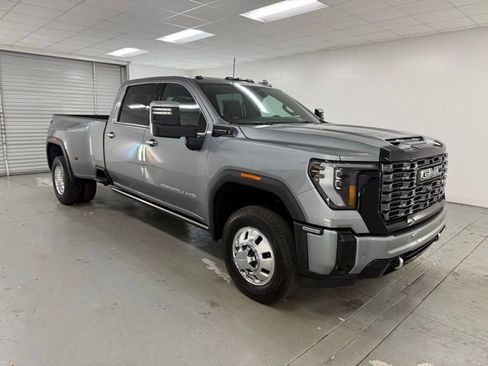 New 2026 GMC Sierra 3500 Denali Ultimate image 3