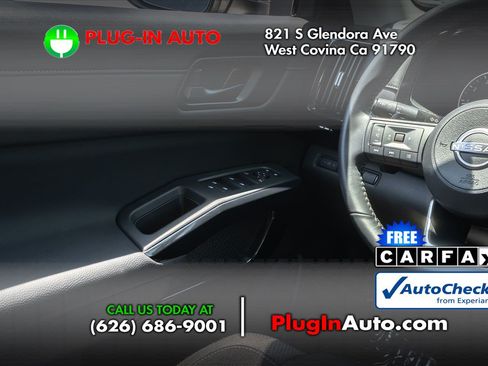 Used 2025 Nissan Pathfinder SV FWD image 15