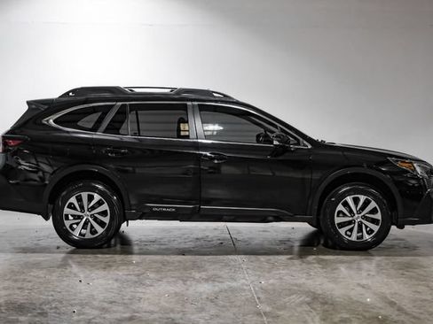 Used 2021 Subaru Outback Premium AWD/4WD image 8