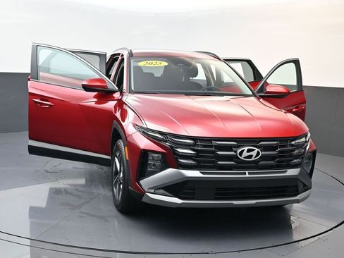 Certified 2025 Hyundai Tucson SEL image 23