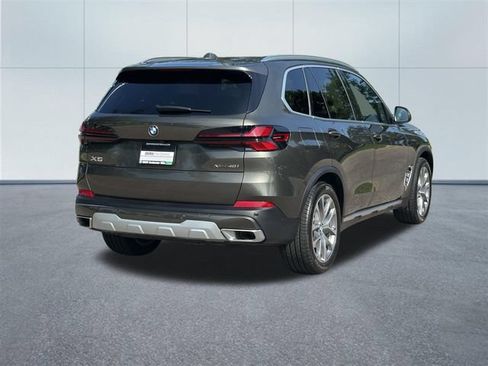 Used 2026 BMW X5 xDrive40i AWD/4WD image 6