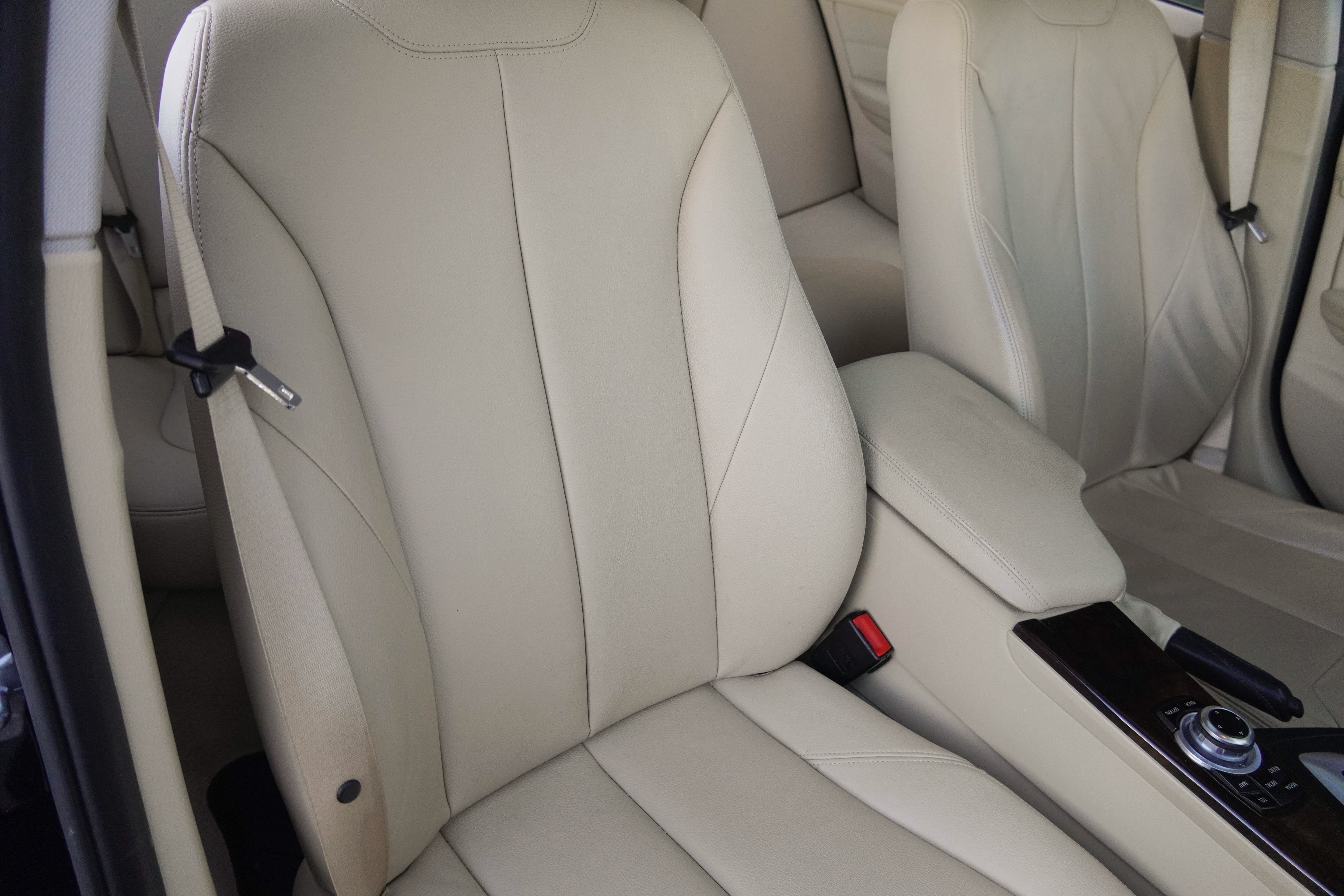 Used 2013 BMW 335i xDrive Sedan AWD/4WD image 13