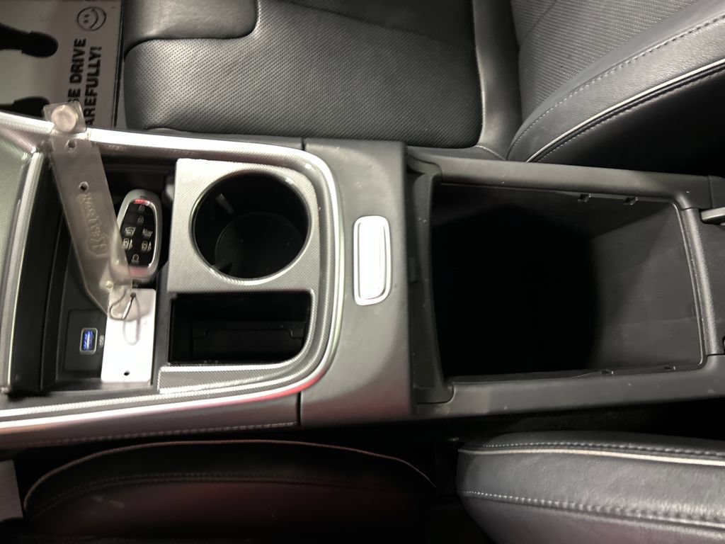 Used 2023 Hyundai Santa Fe Limited FWD image 19
