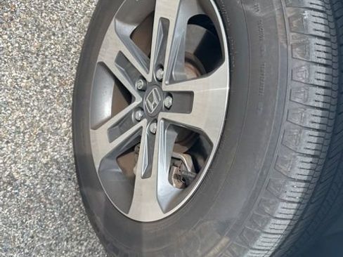 Used 2023 Honda Pilot EX-L image 12