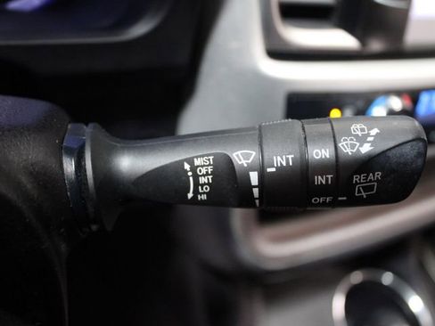 Used 2015 Toyota Highlander XLE image 40