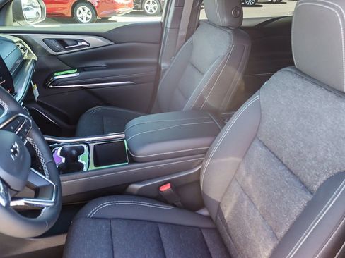 New 2026 Chevrolet Traverse LT w/ Enhanced Driving Package image 16