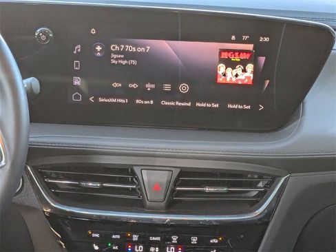 Used 2025 Buick Encore GX Avenir w/ Avenir Technology Package image 8