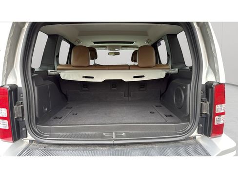 Used 2012 Jeep Liberty Limited w/ Tire & Wheel Group AWD/4WD image 18